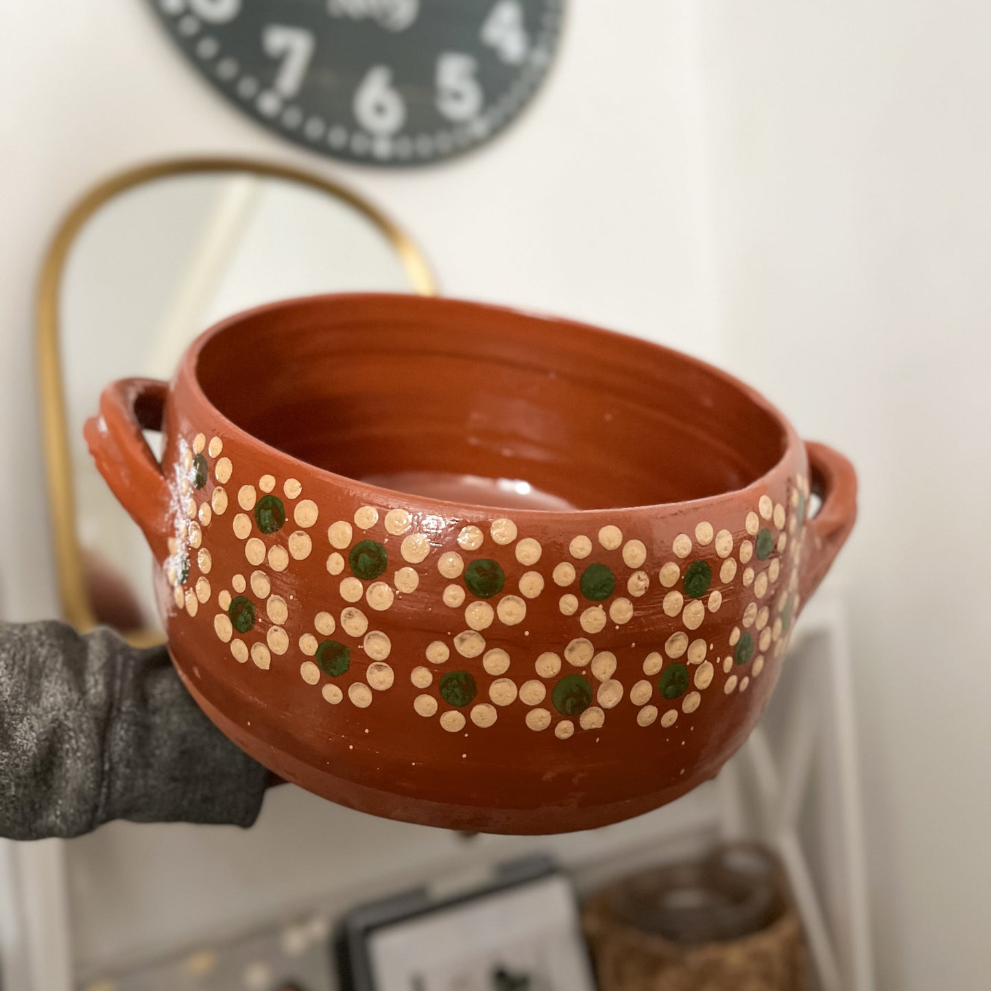 Olla de barro tradicional mexicana