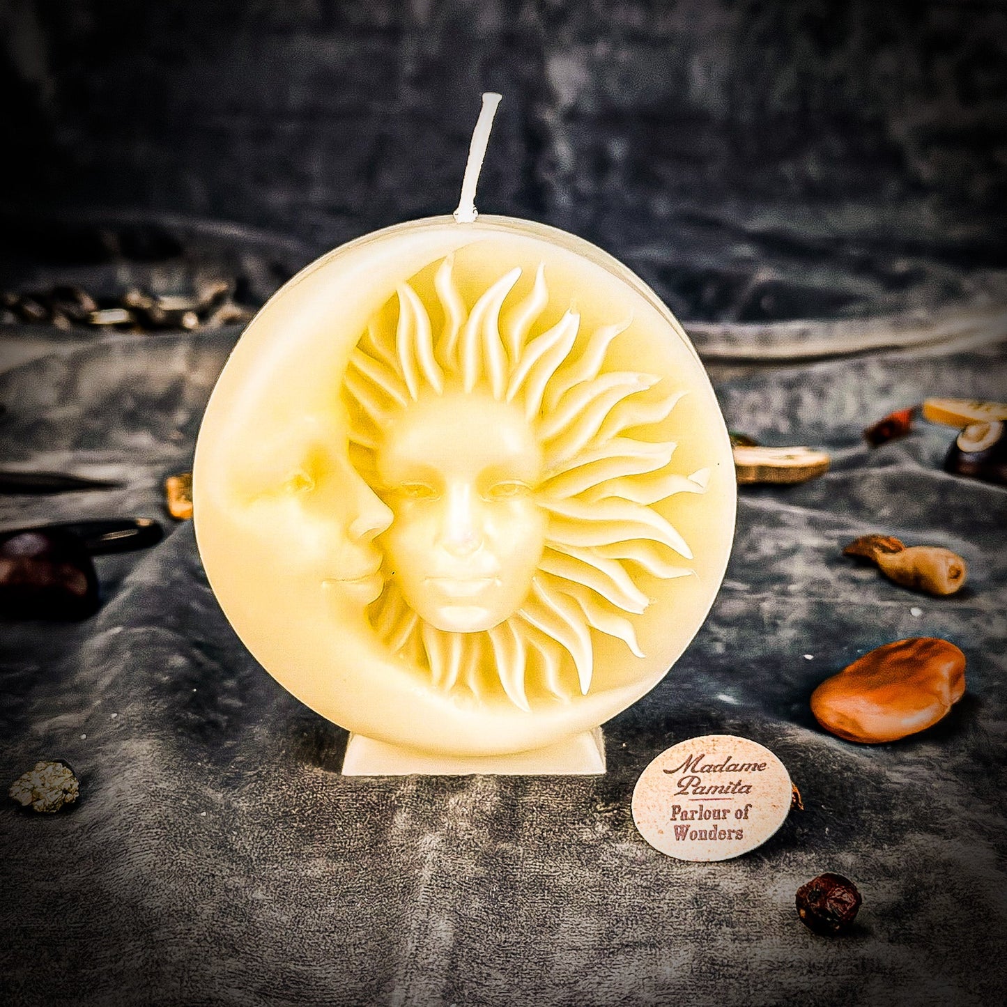 Vela de cera de abeja para equinoccios y solsticios - Magia y equilibrio estacionales