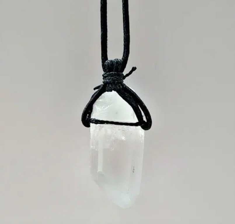 Collar Energético de Cuarzo Transparente