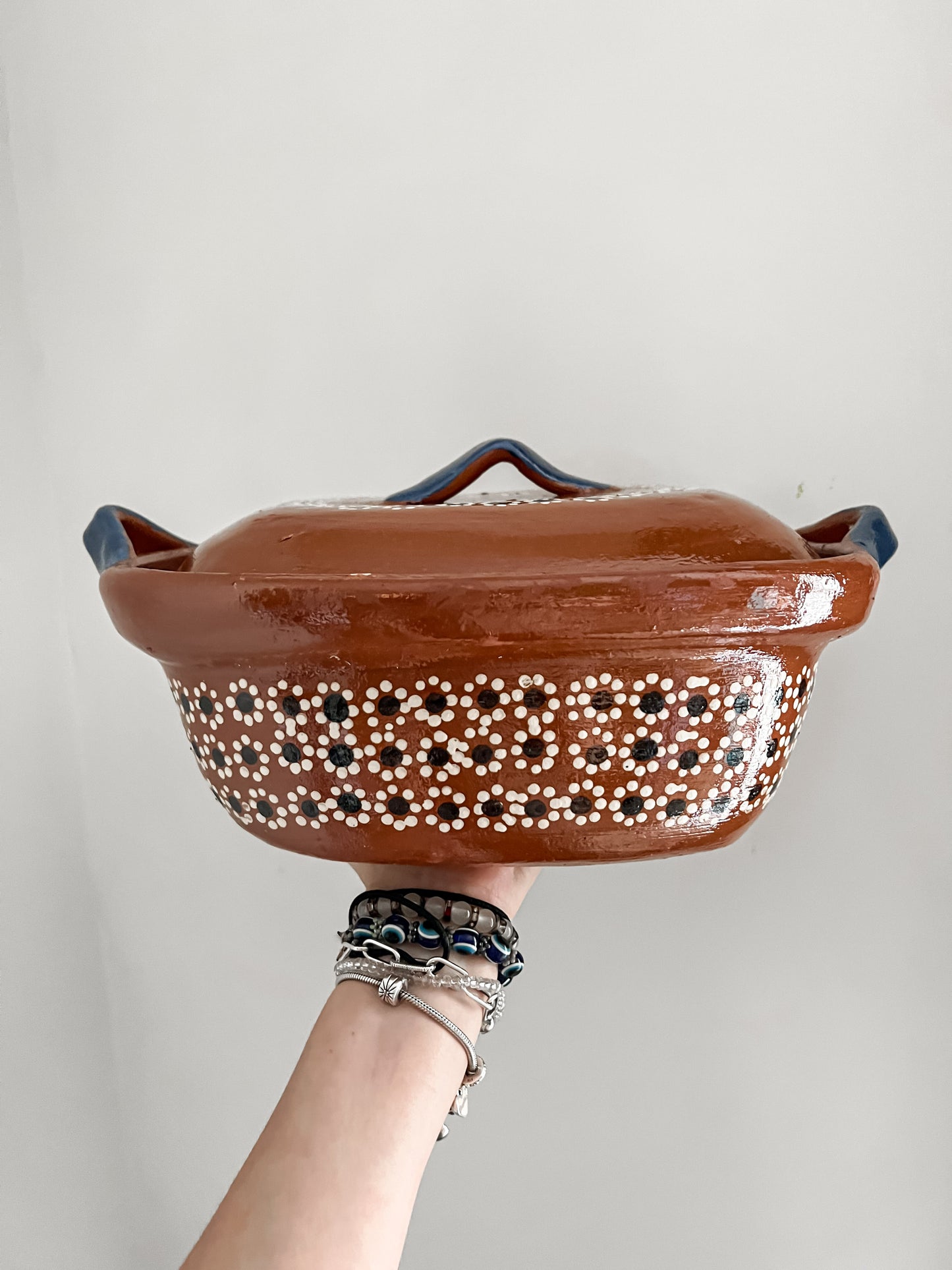 Maceta tradicional cuadrada de cerámica