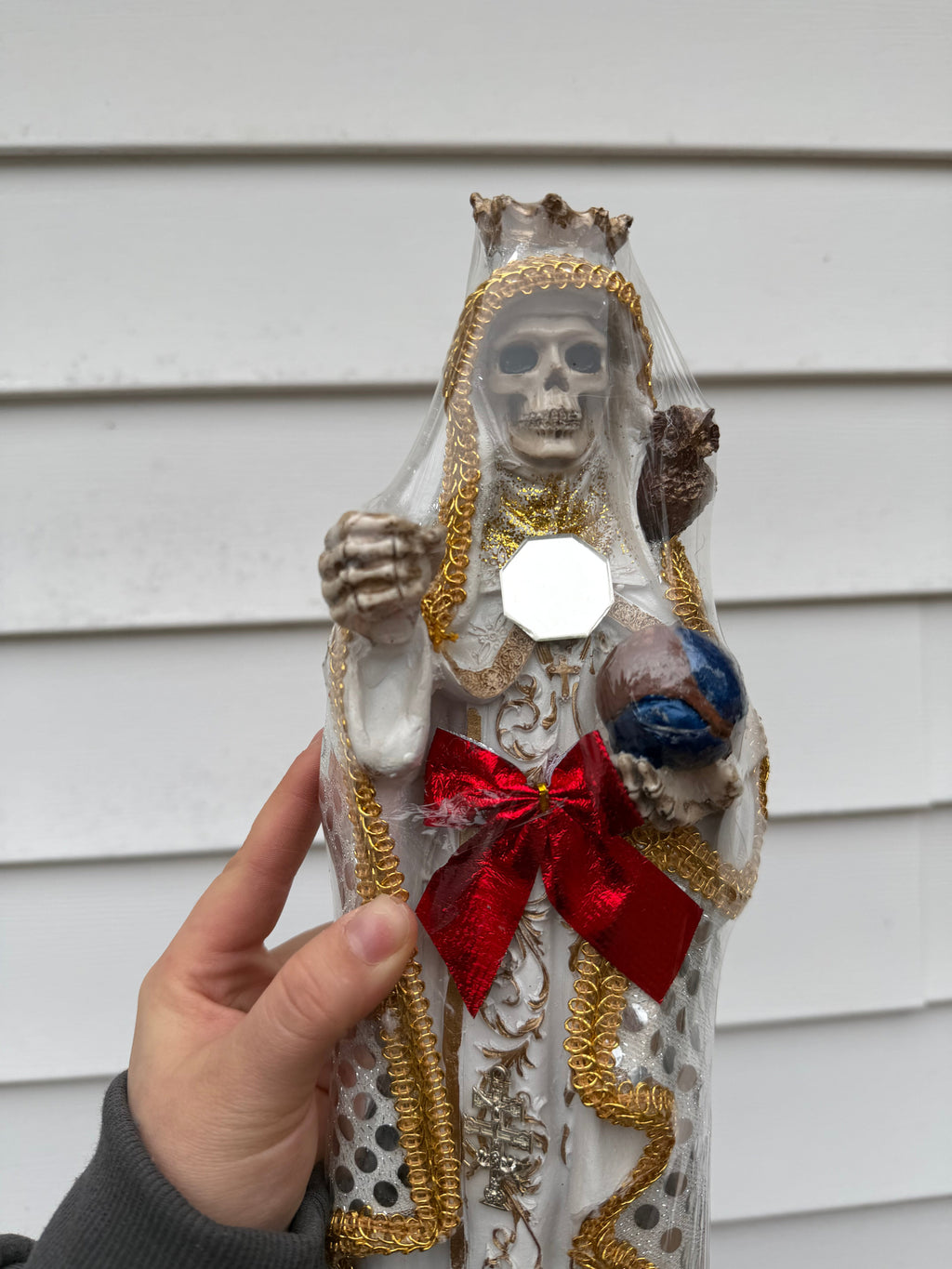 Estatua Decorativa Santa Muerte de 34.29 cm