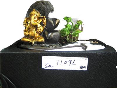 Fuente Ganesh con arena blanca y vela pequeña - Modelo 1109L