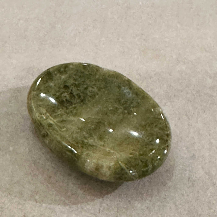 Piedra de la comodidad de vesubianita