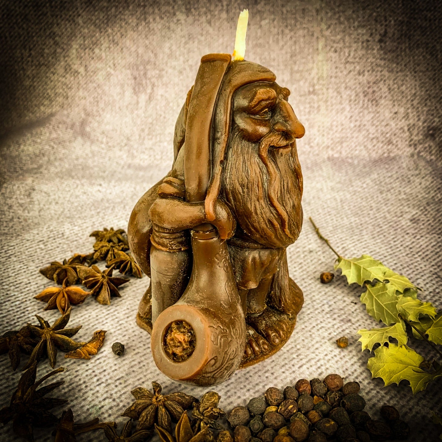 Vela de Hechizo con Cera de Abejas de Gnomo Domovyk - Bendición y Protección del Hogar