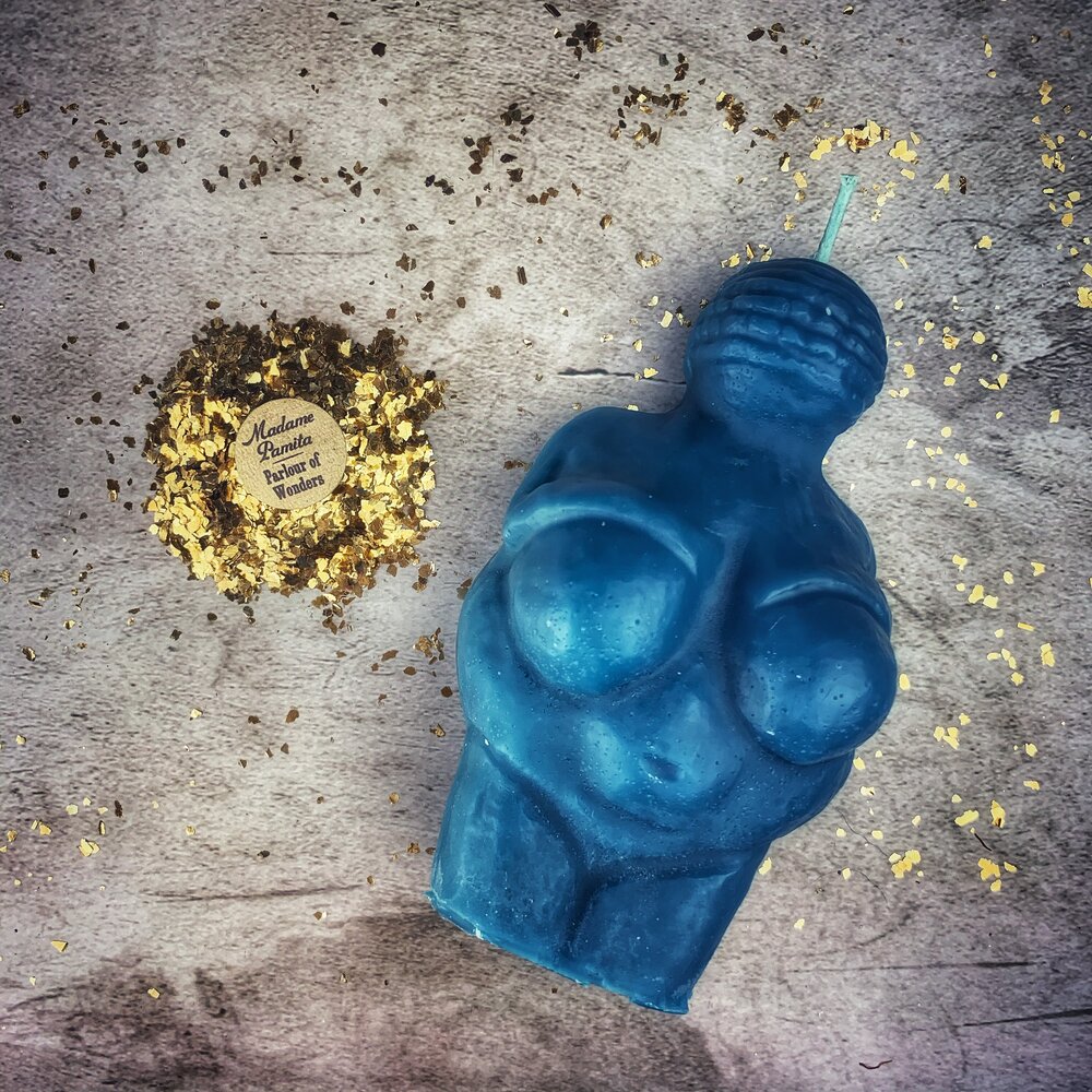 Vela Mágica de Cera de Abeja Diosa de Willendorf - Poder Femenino y Magia de la Fertilidad