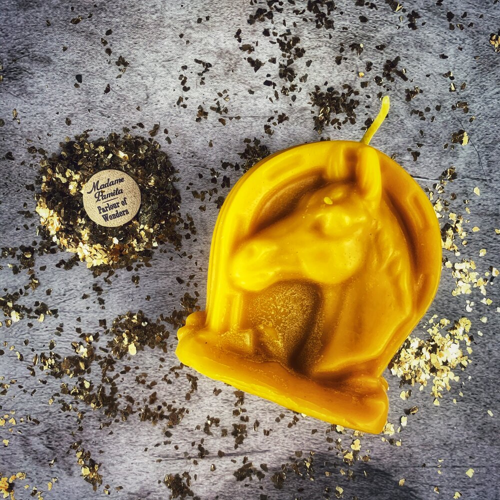 Vela Hechizo Herradura de la Suerte de Cera de Abejas - Magia de Suerte y Poder