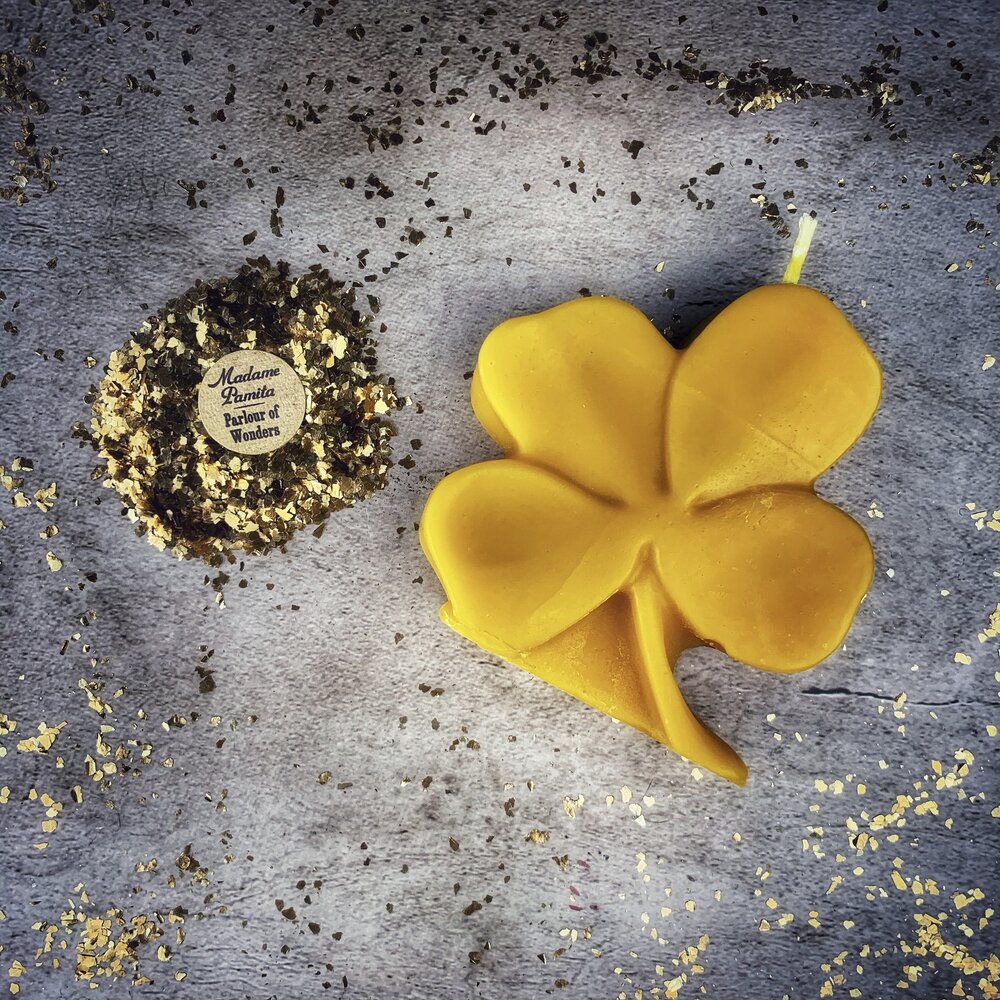Vela de hechizo de cera de abejas de trébol de cuatro hojas de la suerte - Magia de buena fortuna y golpes de suerte